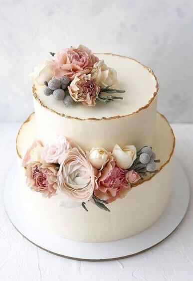  Γαμήλια τούρτα με vintage λεπτομέρειες